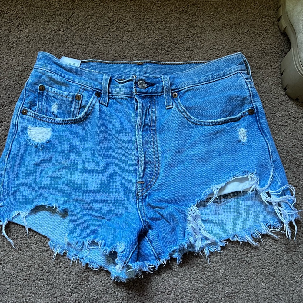 LEVIS 501 denim shorts